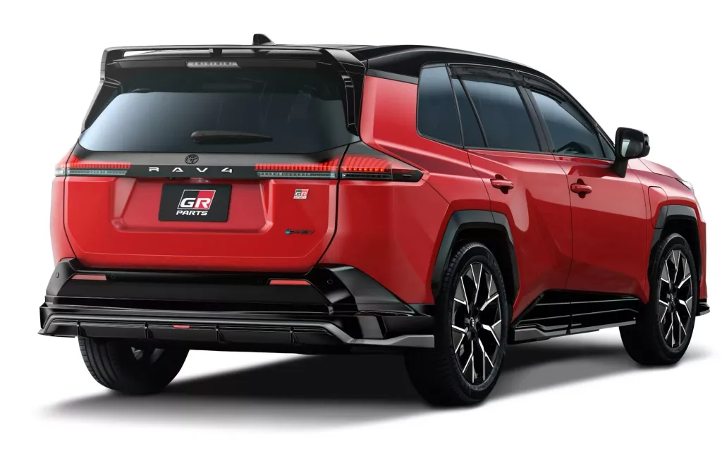 Toyota RAV4 GR Sport 2026: обвес TRD, новые колеса и доработки шасси