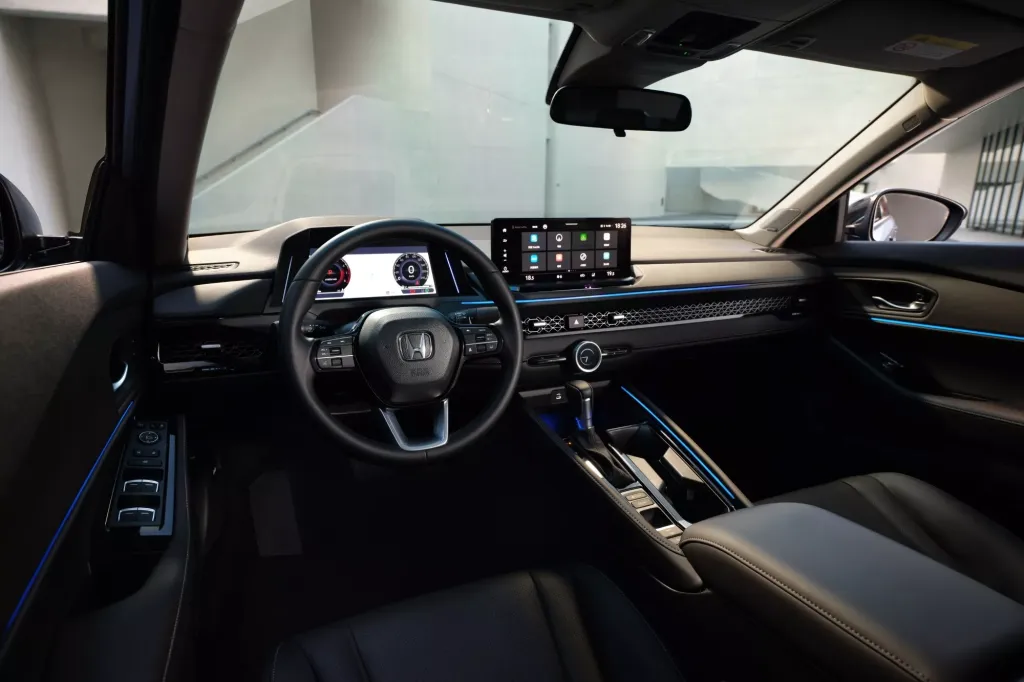 Honda Accord e:PHEV в Китае резко подешевел: скидка 100 000 юаней и лимит 1000 машин