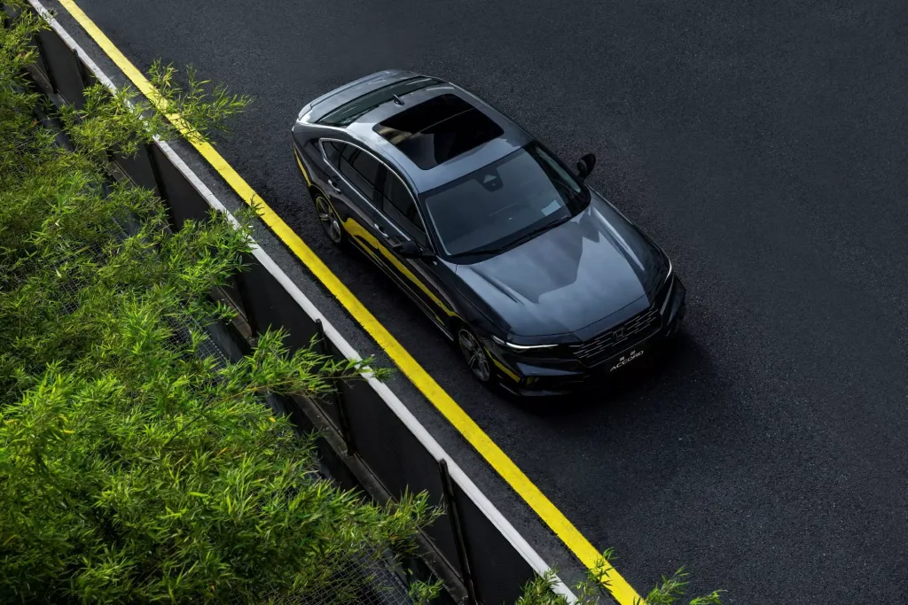 Honda Accord e:PHEV в Китае резко подешевел: скидка 100 000 юаней и лимит 1000 машин