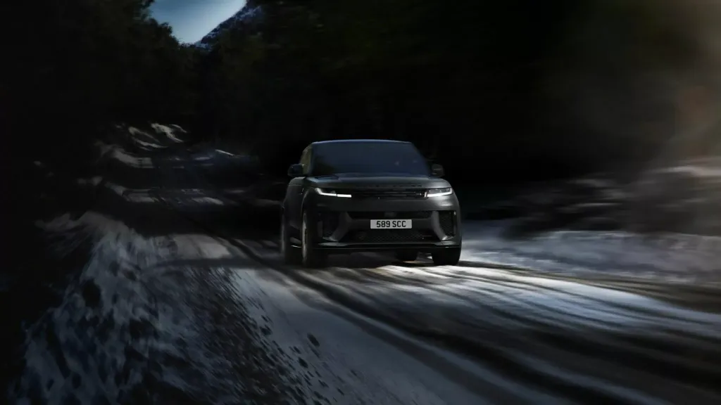 Range Rover Sport SV Ultimate Edition получил спецверсию в честь первого SVR