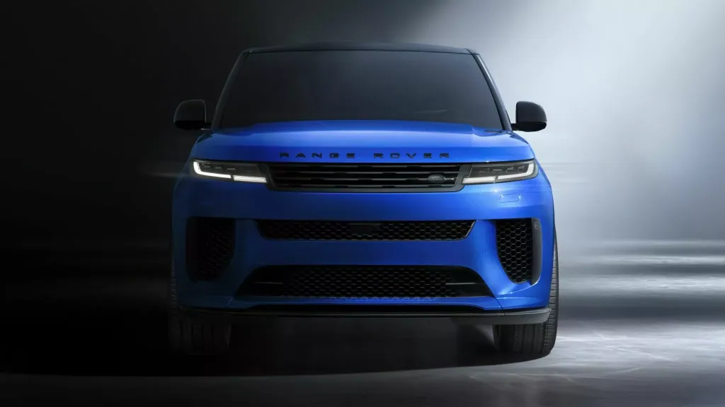 Range Rover Sport SV Ultimate Edition получил спецверсию в честь первого SVR