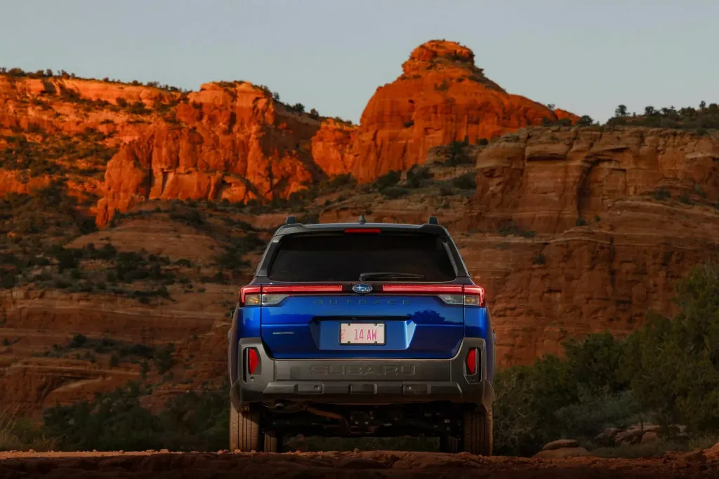 Subaru Outback 2026 впервые получил систему движения без рук на автомагистралях