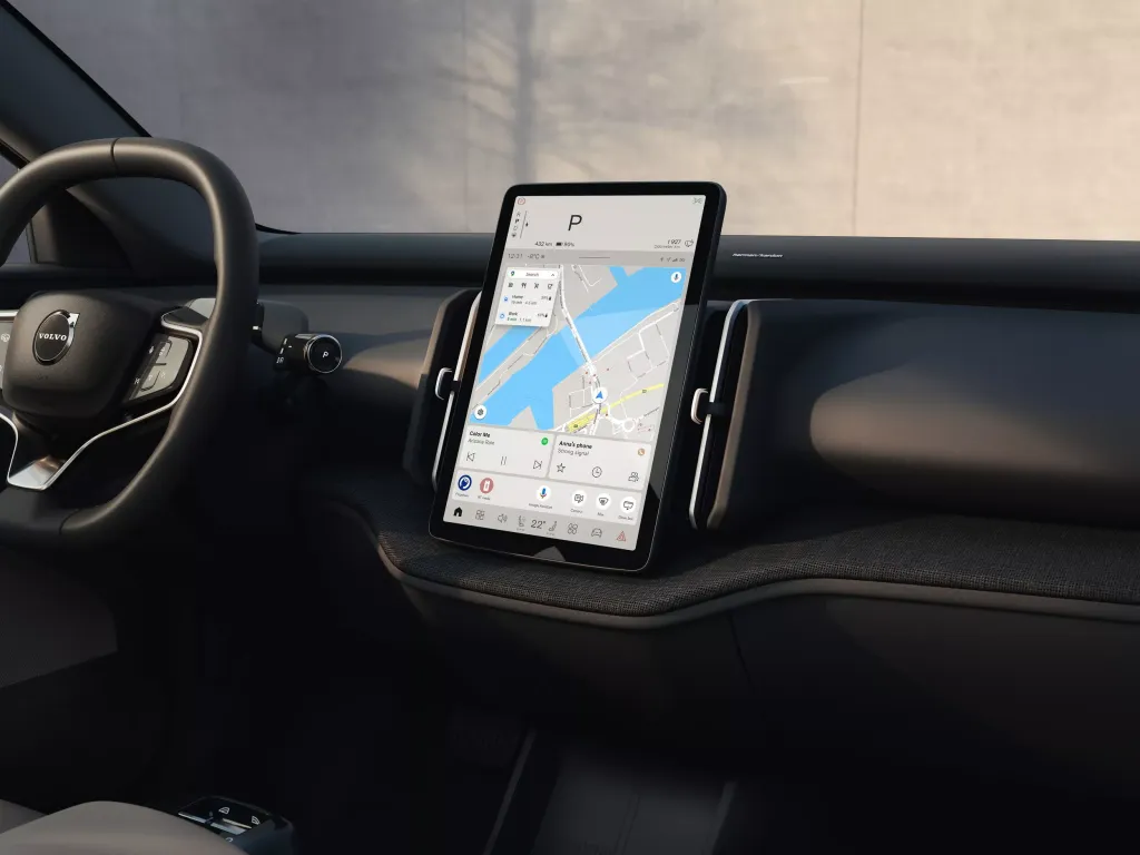 Volvo EX30 получил новую базовую версию, V2L и обновления мультимедиа в Европе