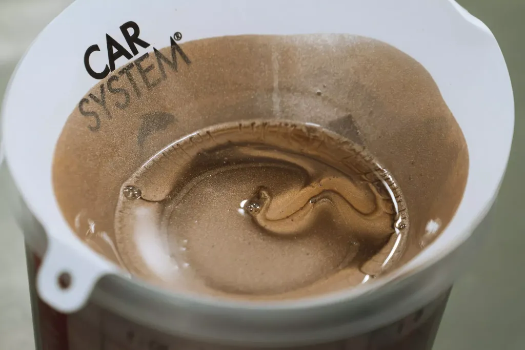 Bugatti W16 Mistral La Perle Rare — уникальный родстер Sur Mesure с перламутровой окраской