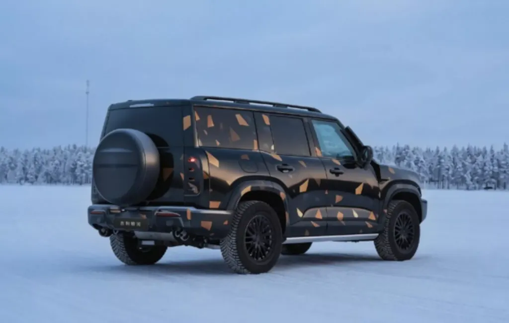 Geely Galaxy Cruiser готовится к дебюту: новый рамный по духу внедорожник с тремя электромоторами