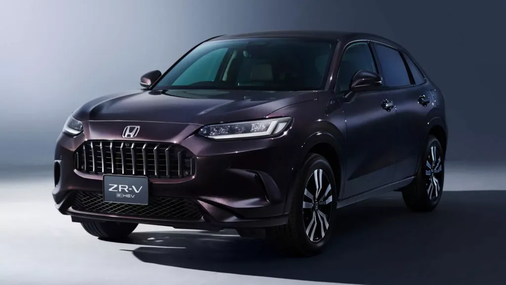 Honda ZR-V в Японии обновили: новые версии, цвета и только гибрид