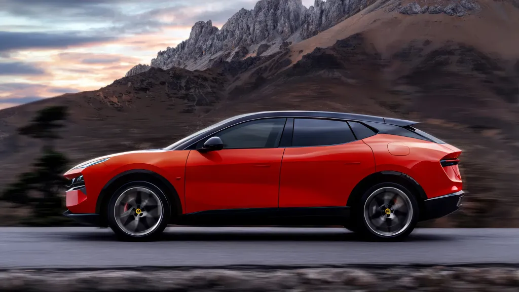 Lotus Eletre X вышел в Китае как 939-сильный гибридный SUV