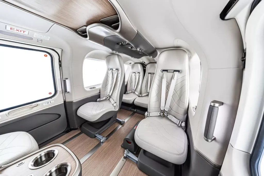 Mercedes-Benz ACH145 Mercedes-Benz Edition: роскошный вертолет для тех, кто не стоит в пробках