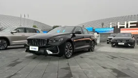 Geely Preface i-HEV вышел на предпродажу с 308 л.с. и расходом 3,98 л/100 км