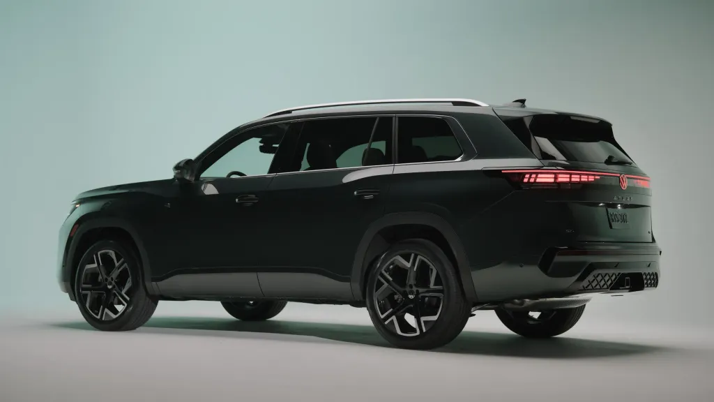 Новый Volkswagen Atlas 2027 получил более премиальный салон, мощнее мотор и полный редизайн