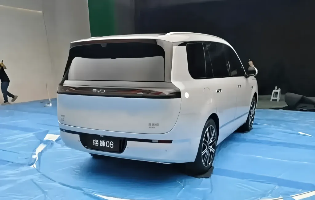 BYD Sealion 08 засветился перед дебютом в Пекине: крупный трехрядный SUV с LiDAR