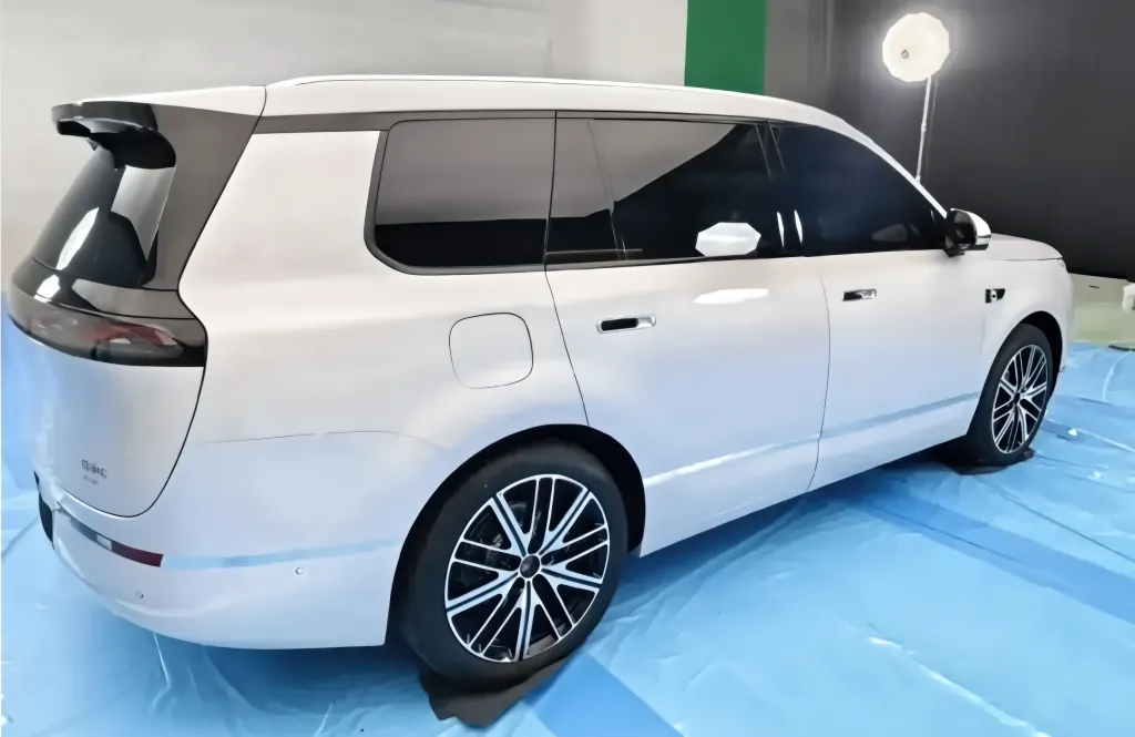 BYD Sealion 08 засветился перед дебютом в Пекине: крупный трехрядный SUV с LiDAR