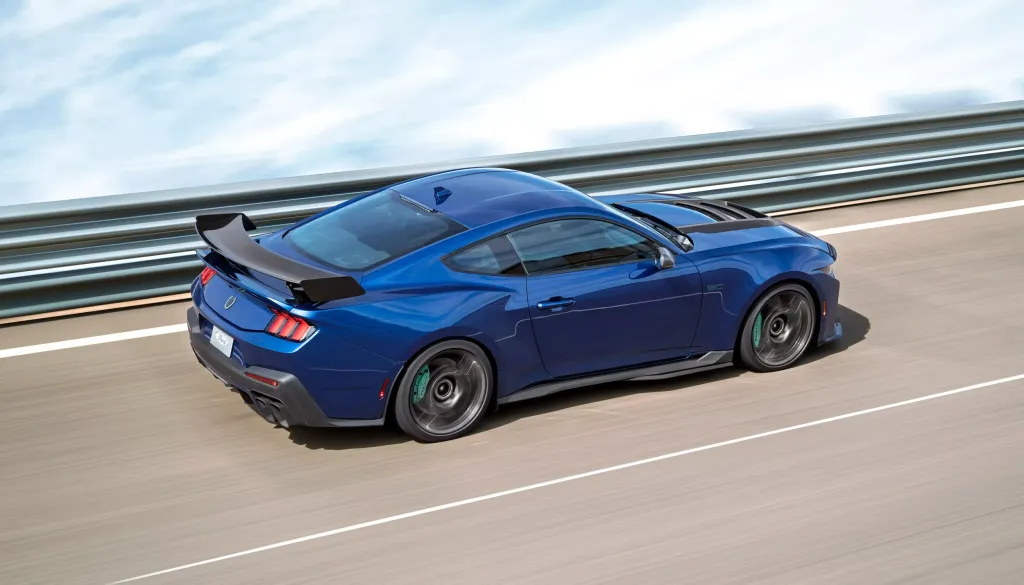 Ford Mustang Dark Horse SC вышел на заказы с компрессорным V8 5.2 мощностью 795 л.с.