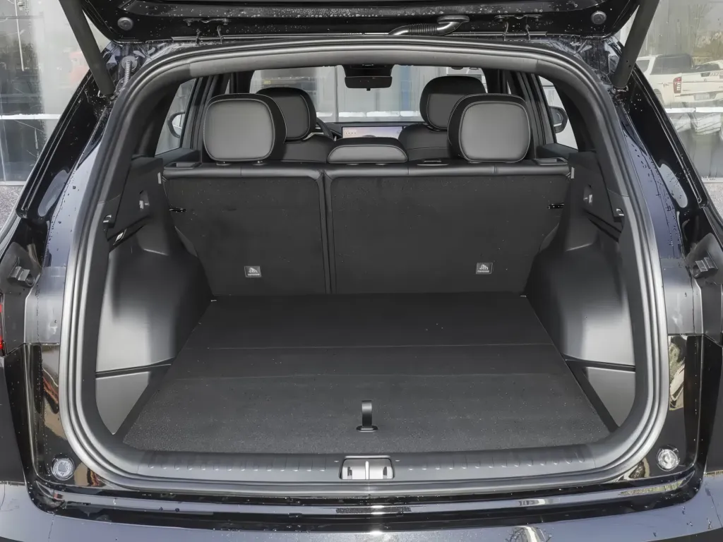 Geely Monjaro i-HEV получил гибрид 230 кВт, расход 4,75 л и цены от 141 700 юаней