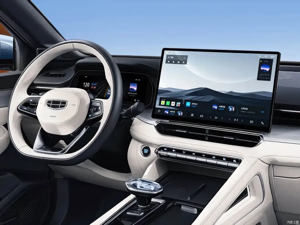 Geely Preface i-HEV вышел на предпродажу с 308 л.с. и расходом 3,98 л/100 км