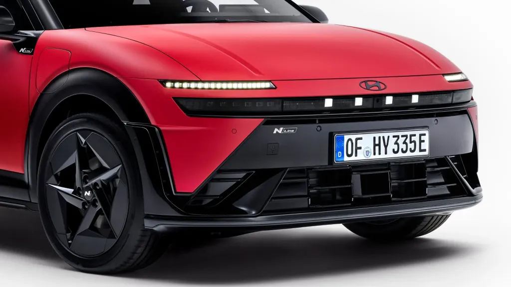 Hyundai Ioniq 3 дебютировал в Европе с платформой E-GMP, запасом до 496 км и салоном Pleos