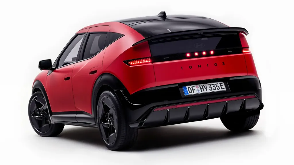 Hyundai Ioniq 3 дебютировал в Европе с платформой E-GMP, запасом до 496 км и салоном Pleos