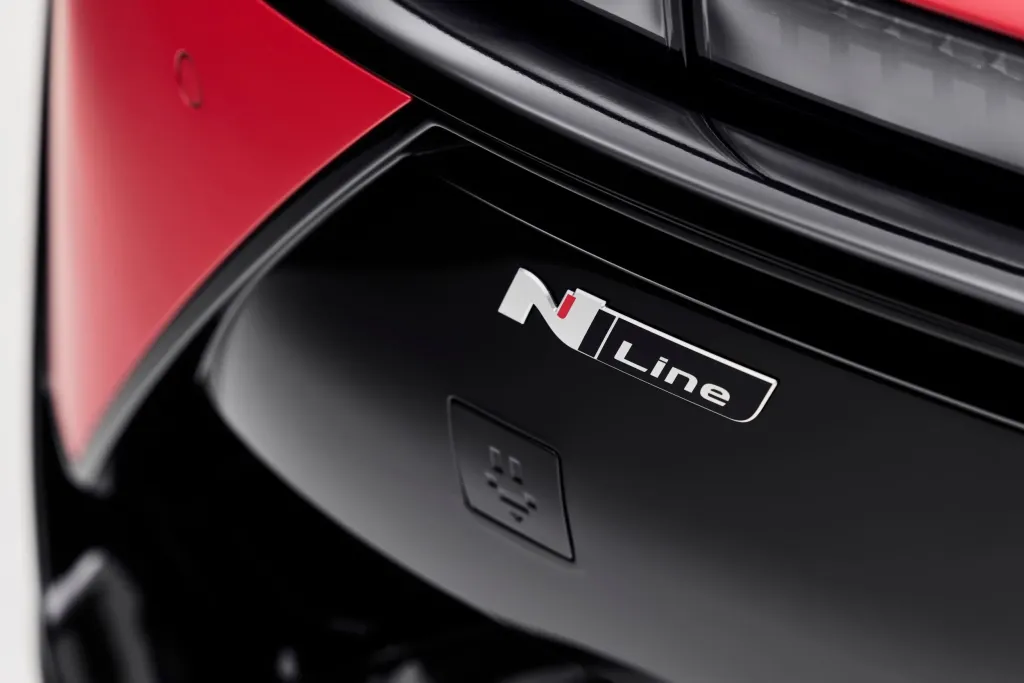 Hyundai Ioniq 3 дебютировал в Европе с платформой E-GMP, запасом до 496 км и салоном Pleos