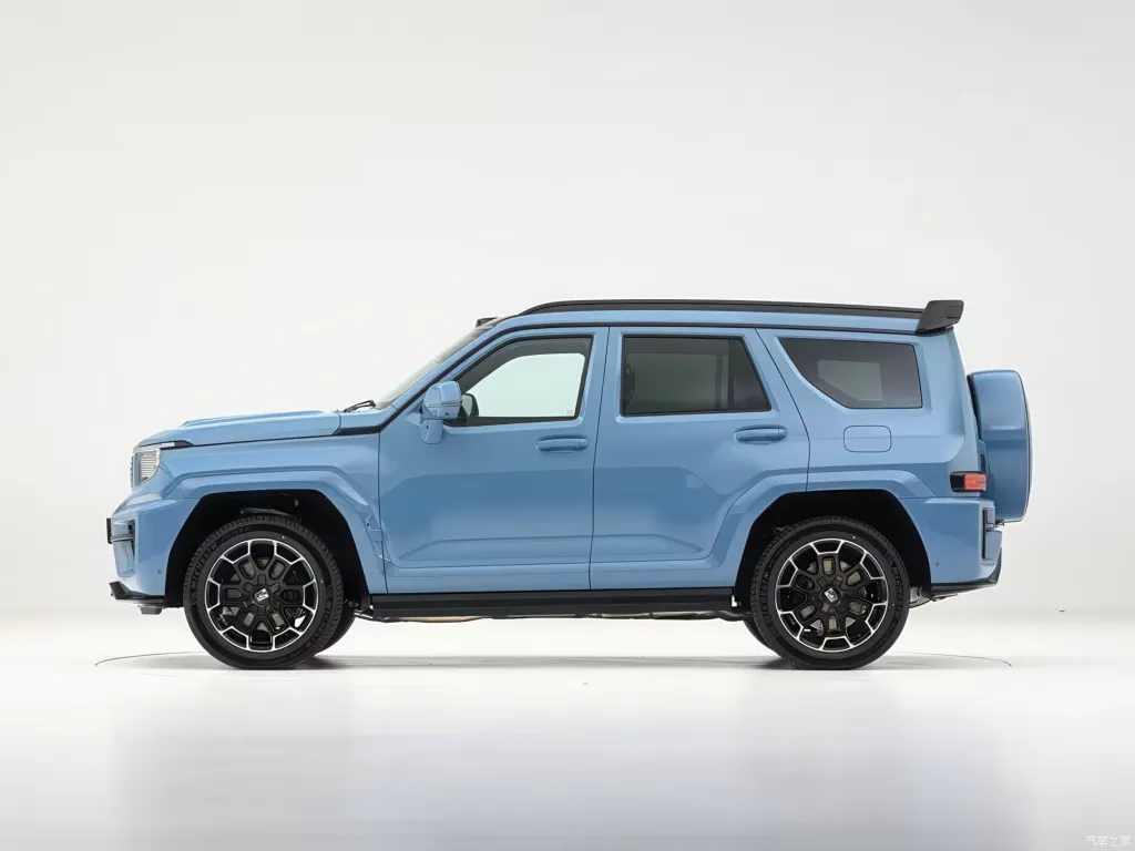 Новый Tank 700 вышел на предзаказ с LiDAR, Coffee OS и гибридной мощностью до 851 л.с.