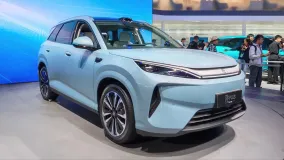 BYD Atto 3 третьего поколения дебютировал в Китае: до 326 л.с., 630 км хода и flash charging
