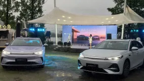 Geely Galaxy A7 обновился: электроседан на 550 км и PHEV с расходом 2,22 л/100 км