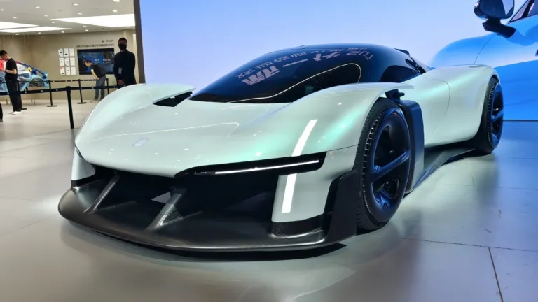 На автосалоне в Пекине показали BYD Ocean-V, Xiaomi Vision GT и Chery iCar RoBox