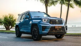GWM запустила Tank 700 в Китае: рамный люксовый внедорожник получил до 864 л.с.