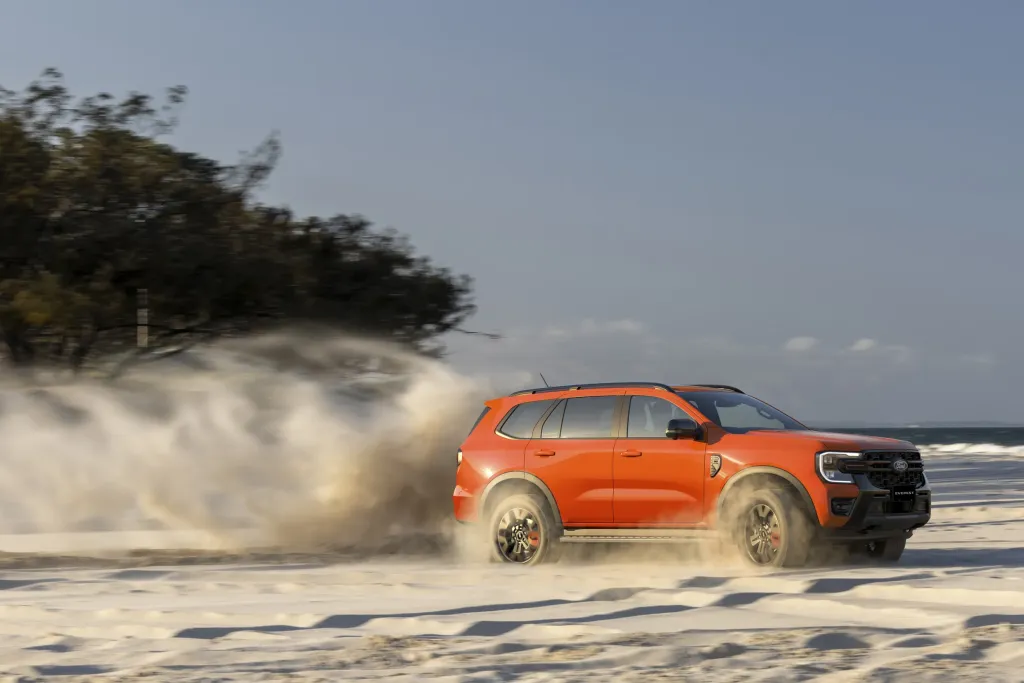 Ford Everest Wildtrak снова вышел в Австралии: V6-дизель, три ряда и цена AU$79 990