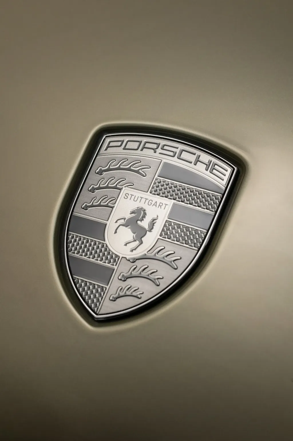 Porsche представил Cayenne Coupé Electric: три версии, до 1156 л.с. и зарядка до 400 кВт