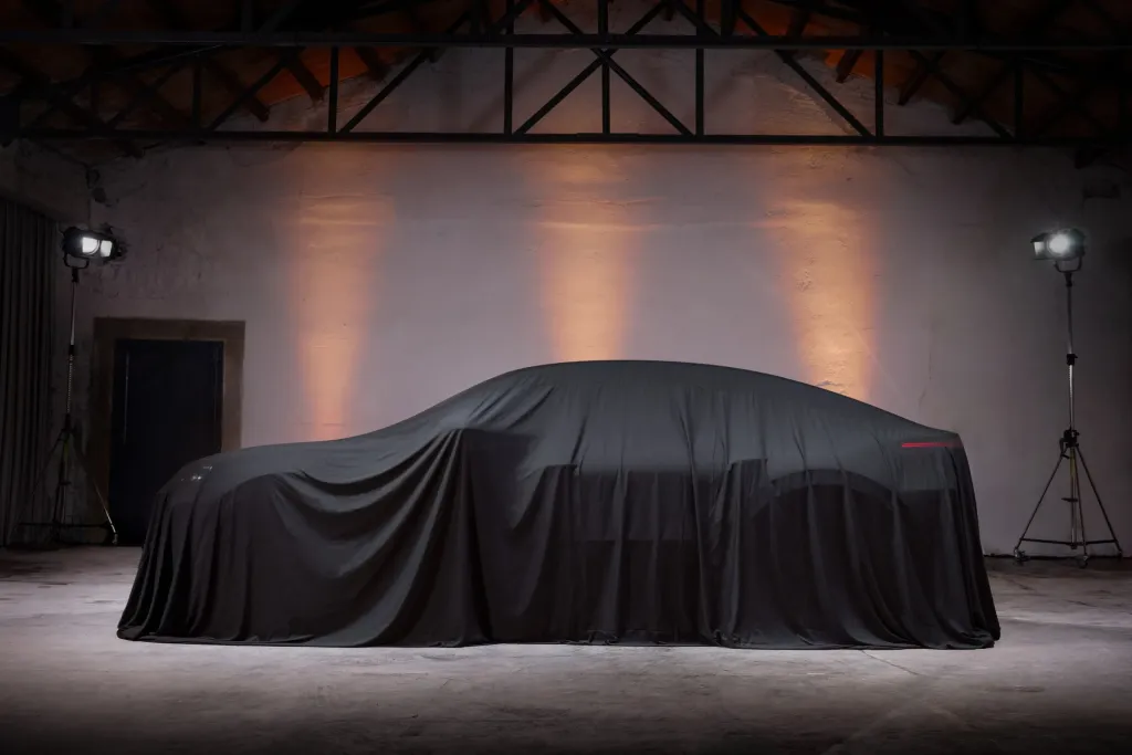 Porsche представил Cayenne Coupé Electric: три версии, до 1156 л.с. и зарядка до 400 кВт