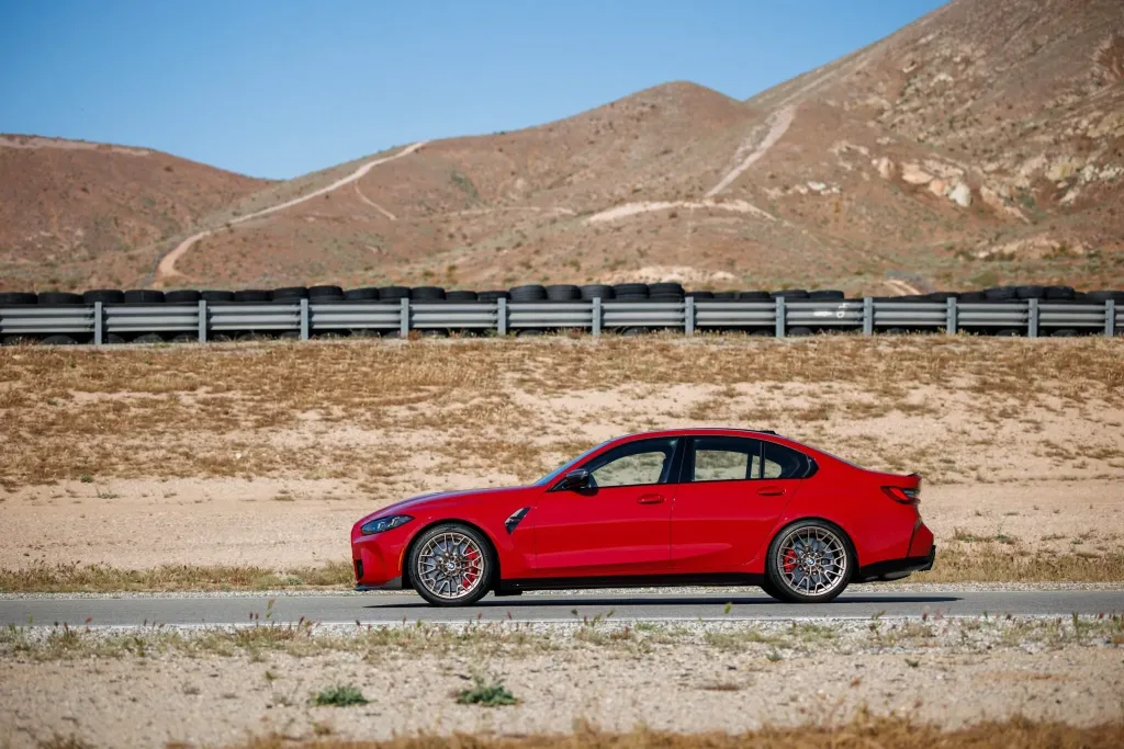 BMW M3 CS Handschalter выйдет в Северной Америке с 6-ступенчатой механикой, задним приводом и 473 л.с.