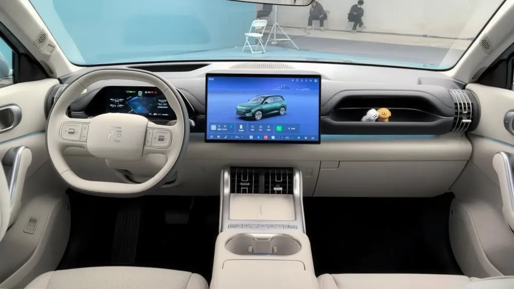 BYD Atto 3 третьего поколения дебютировал в Китае: до 326 л.с., 630 км хода и flash charging