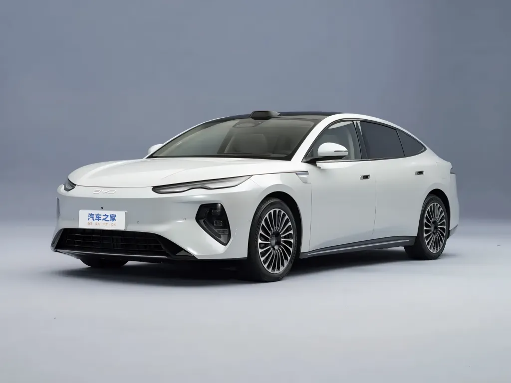 BYD Seal 08 получит быструю зарядку, заднее подруливание и статус флагманского седана