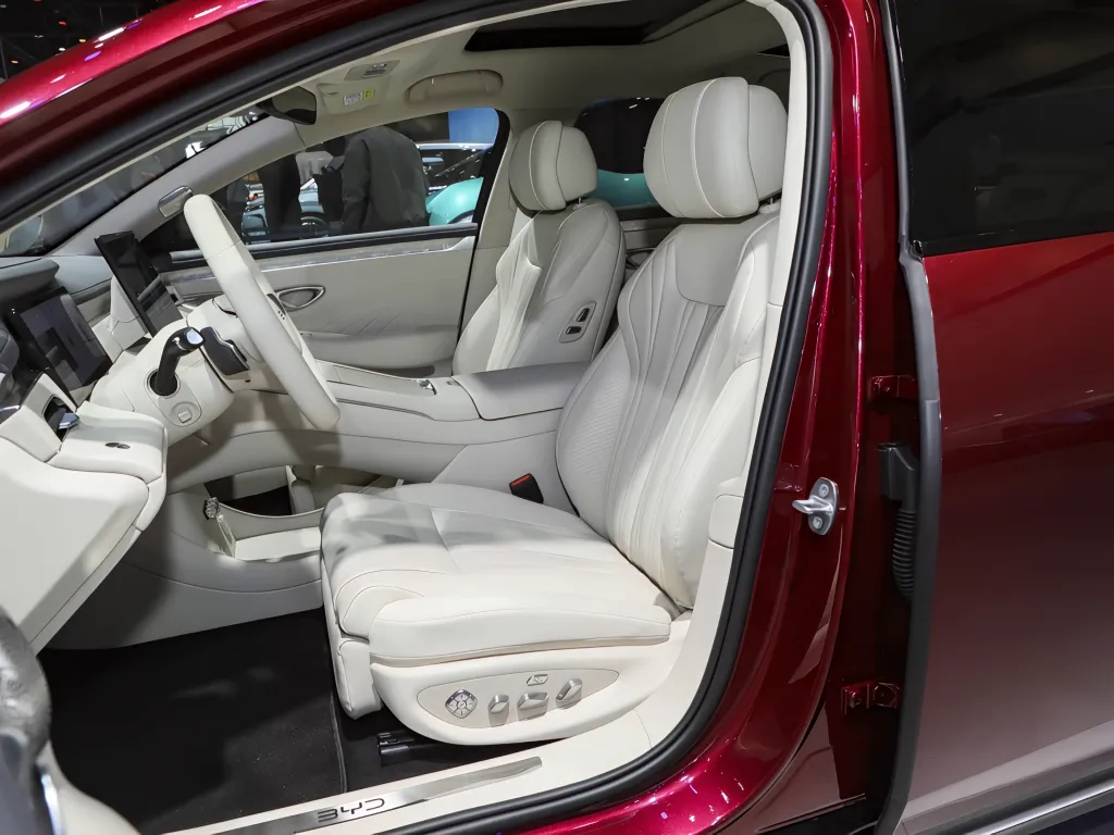 BYD Seal 08 получит быструю зарядку, заднее подруливание и статус флагманского седана