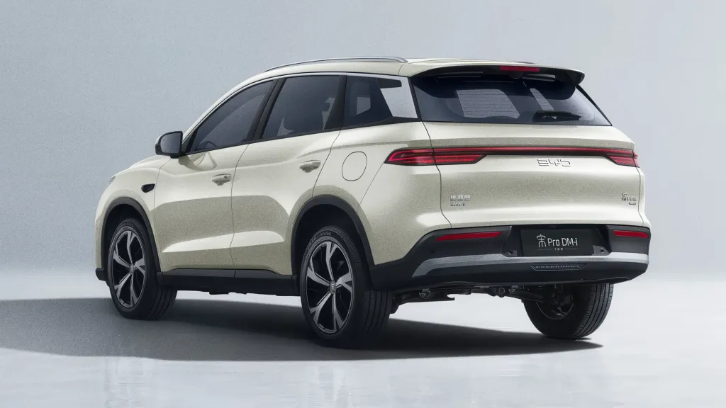 BYD Song Pro DM-i Flying Edition стартовал в Китае: до 301 км на электротяге и опциональный LiDAR