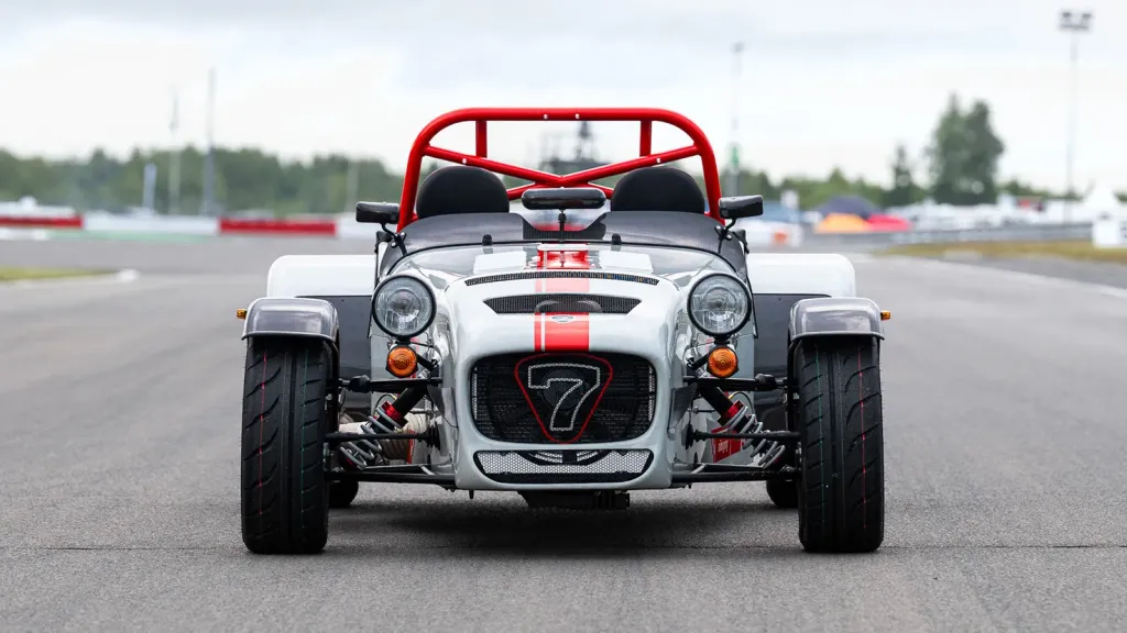 Caterham Seven Nurburgring Edition выйдет тиражом 100 машин с подвеской Bilstein и ценой от 48 995 фунтов