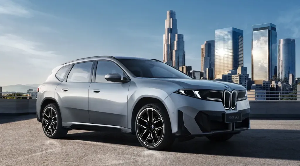 BMW i3 Long Wheelbase и iX3 Long Wheelbase стартовали в Китае с локальной цифровой экосистемой