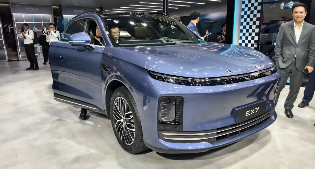 Exeed представил EX7 в Пекине и показал, как будет развивать флагманские SUV