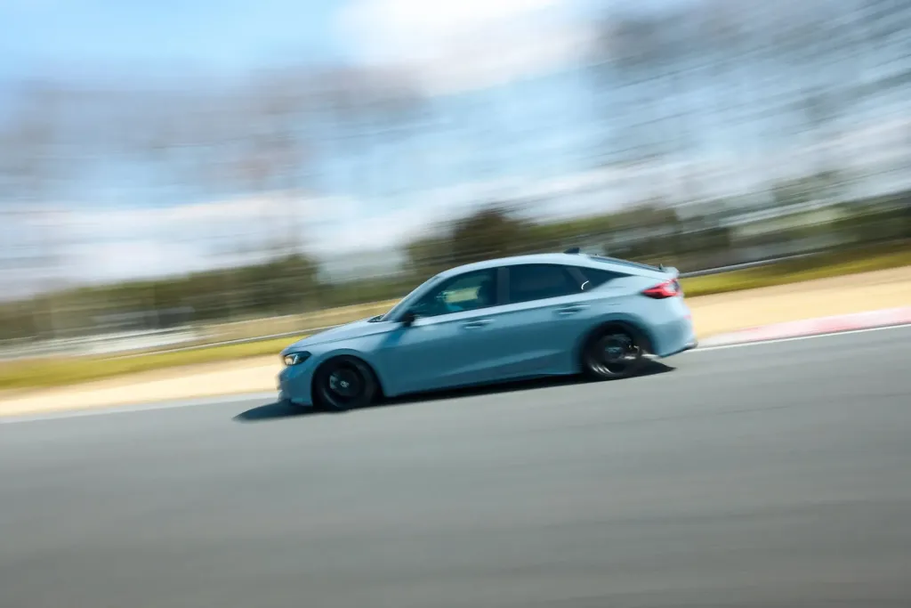 Honda Civic e:HEV RS стартовал в Японии: гибрид на 181 л.с., Prelude S+ Shift и более жесткое шасси