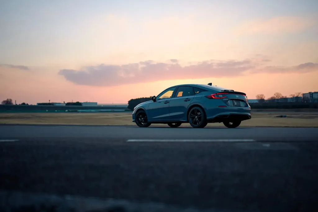 Honda Civic e:HEV RS стартовал в Японии: гибрид на 181 л.с., Prelude S+ Shift и более жесткое шасси