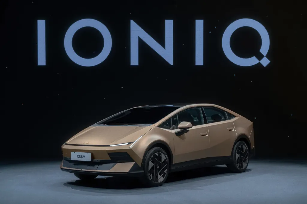 Hyundai Ioniq V дебютировал в Китае: 800-вольтовая система, свыше 600 км хода и 27-дюймовый экран