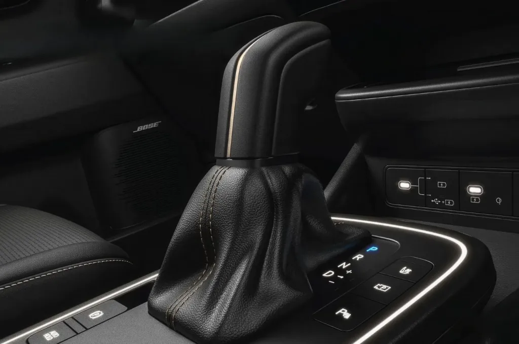Hyundai Venue Knight Edition: индийский кроссовер второго поколения дешевле американского Venue почти вдвое
