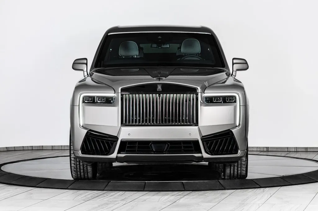 Inkas представила бронированный Rolls-Royce Cullinan: защита от пуль 7,62 мм и двух одновременных взрывов гранаты