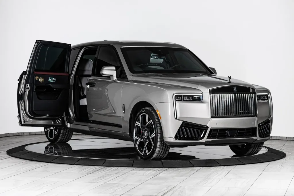 Inkas представила бронированный Rolls-Royce Cullinan: защита от пуль 7,62 мм и двух одновременных взрывов гранаты