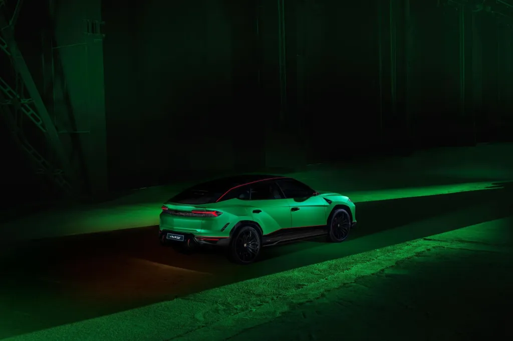 Lamborghini Urus SE Tettonero Capsule: 789 л.с., 630 экземпляров и самый настраиваемый Urus