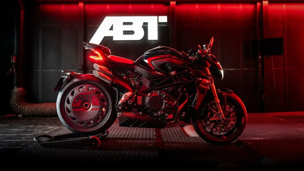 MV Agusta Brutale 1000 ABT выйдет тиражом 130 штук с карбоном, 199 л.с. и трековым пакетом на 205 л.с.