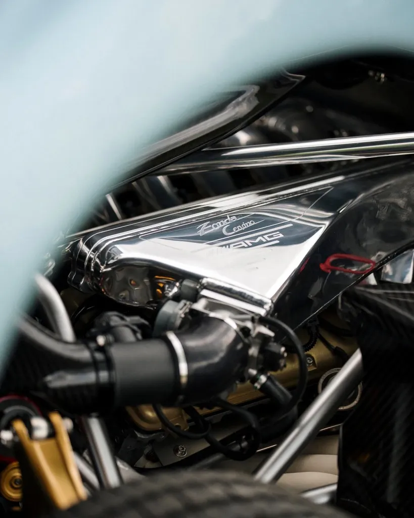 Pagani Zonda Cervino стал новой переработкой Roadster S с голубым кузовом, новым салоном и V12 7.4b