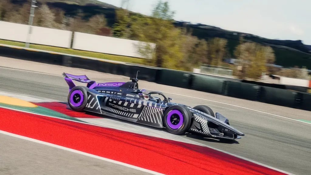 Porsche 975 RSE раскрывает новое поколение Formula E: 805 л.с. в Attack Mode и полный привод