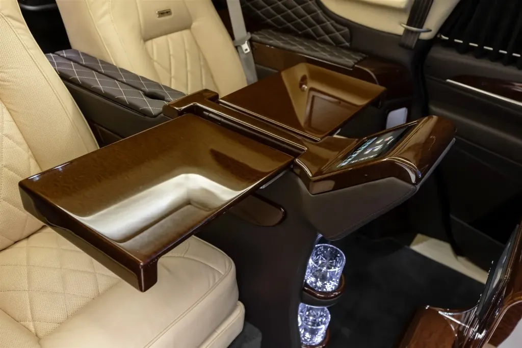 Rezvani показала седьмой Vengeance: бронированный Cadillac Escalade со стилем sci-fi и салоном как у бизнес-джета