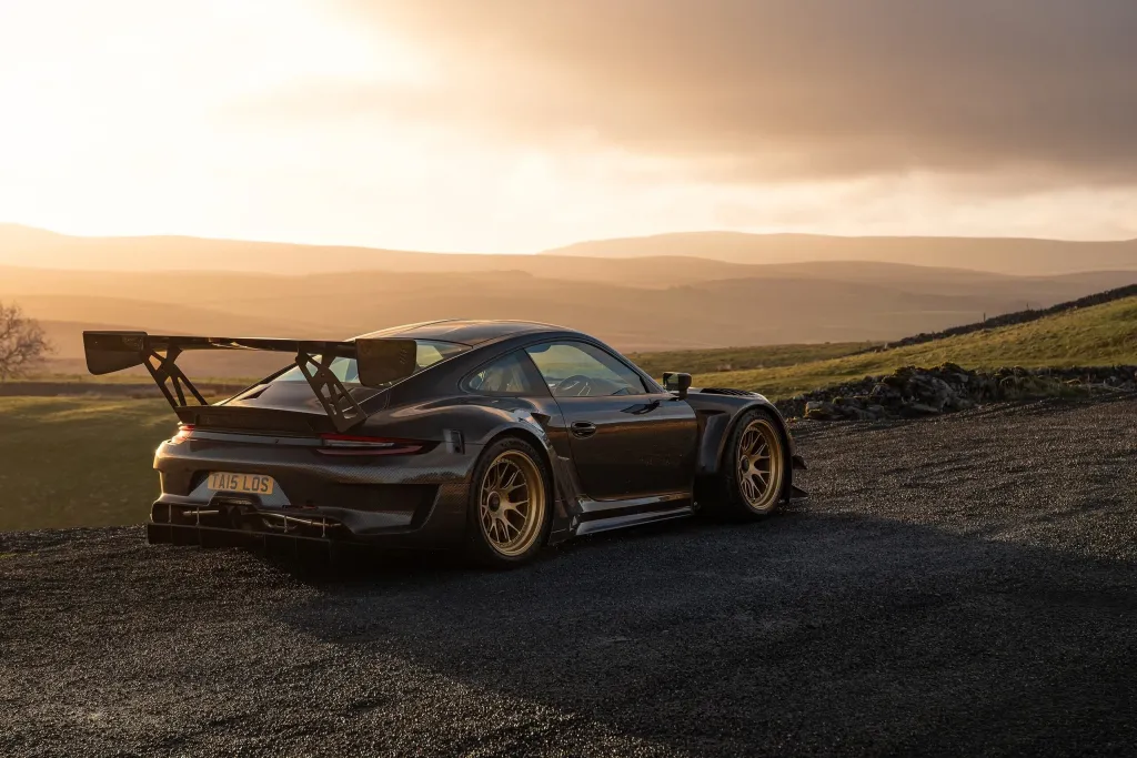 Talos 911 RT получил карбоновый widebody, 540 л.с. и цену от 850 000 фунтов без донорского Porsche